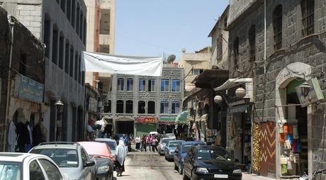 البناء العمراني الحديث يكتسح الجزء الجنوبي من سوق الح...